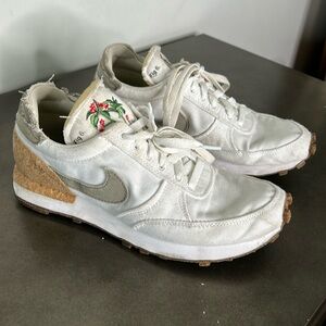 Nike DayBreak -Type Cork Pagoda size men’s 7.5 CZ9926-100